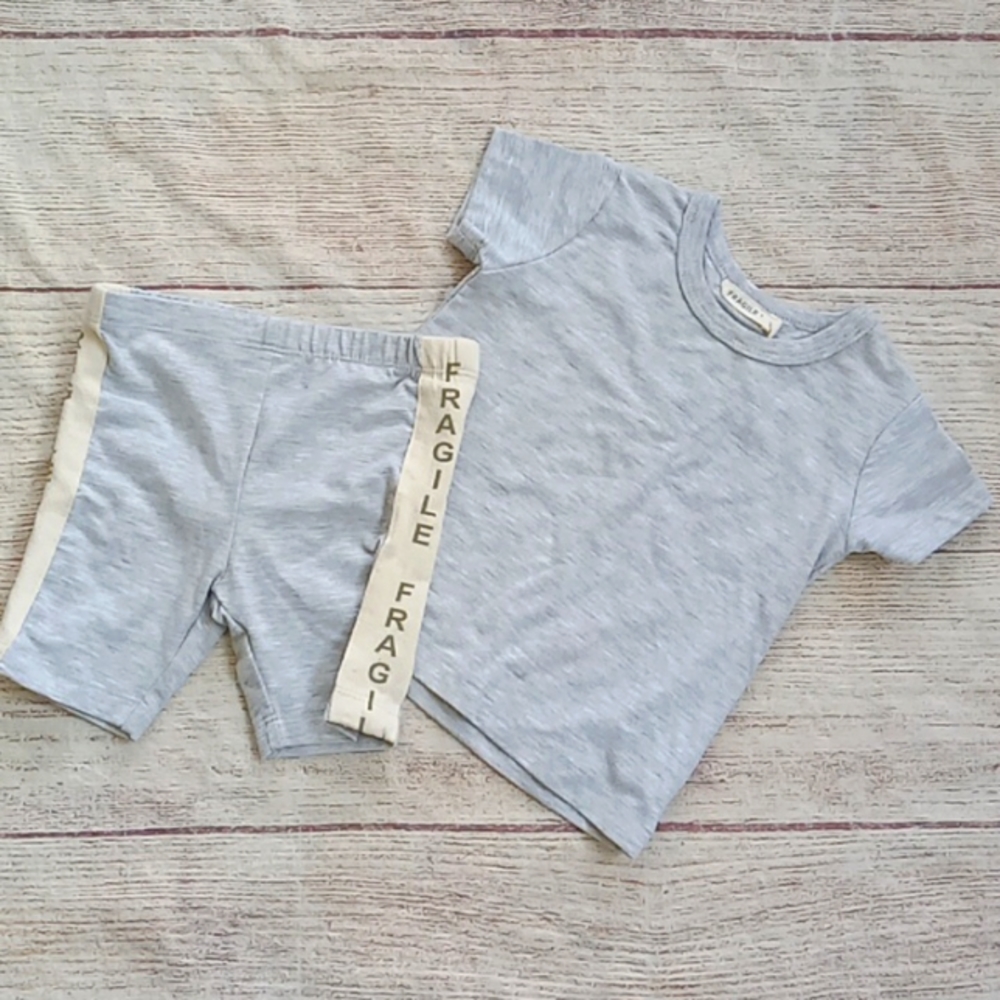 Fragile gray baby shorts set size 12 m